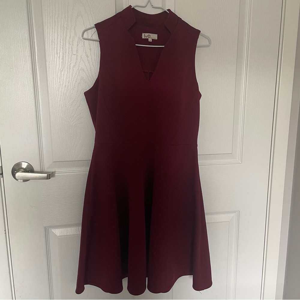 IvE Women’s Red Dress, Short Sleeves,V-Neckline,  Size CH